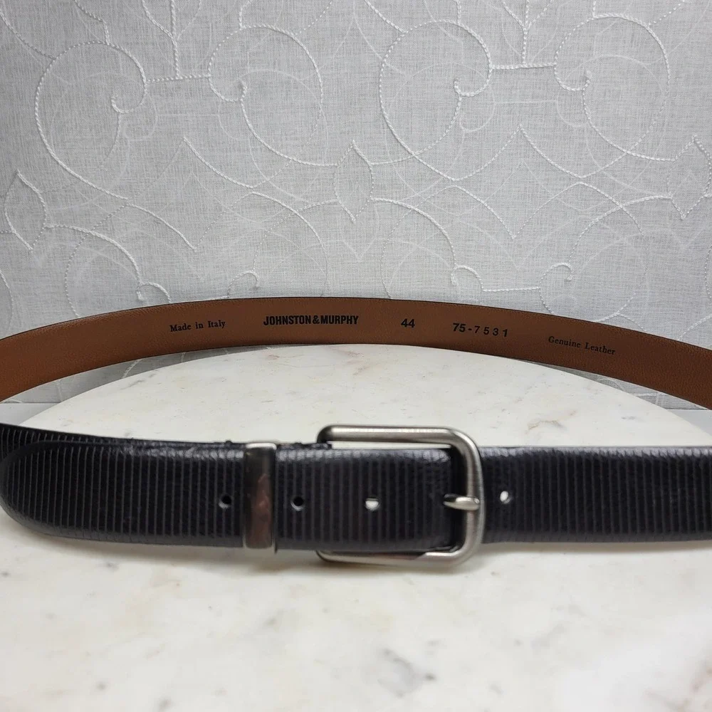 Johnston & Murphy Scored Leather Belt 44 Mens Black Ribbed Italy Dressy Preppy
